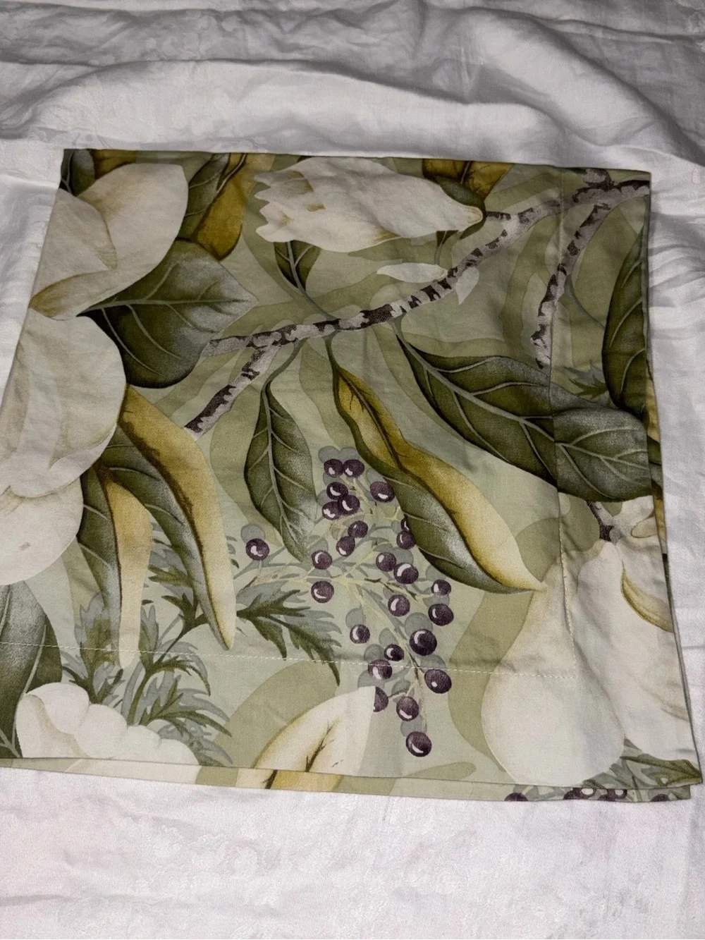RARE like new Pottery Barn Magnolia Pillow euro sham cover 29” x 29”